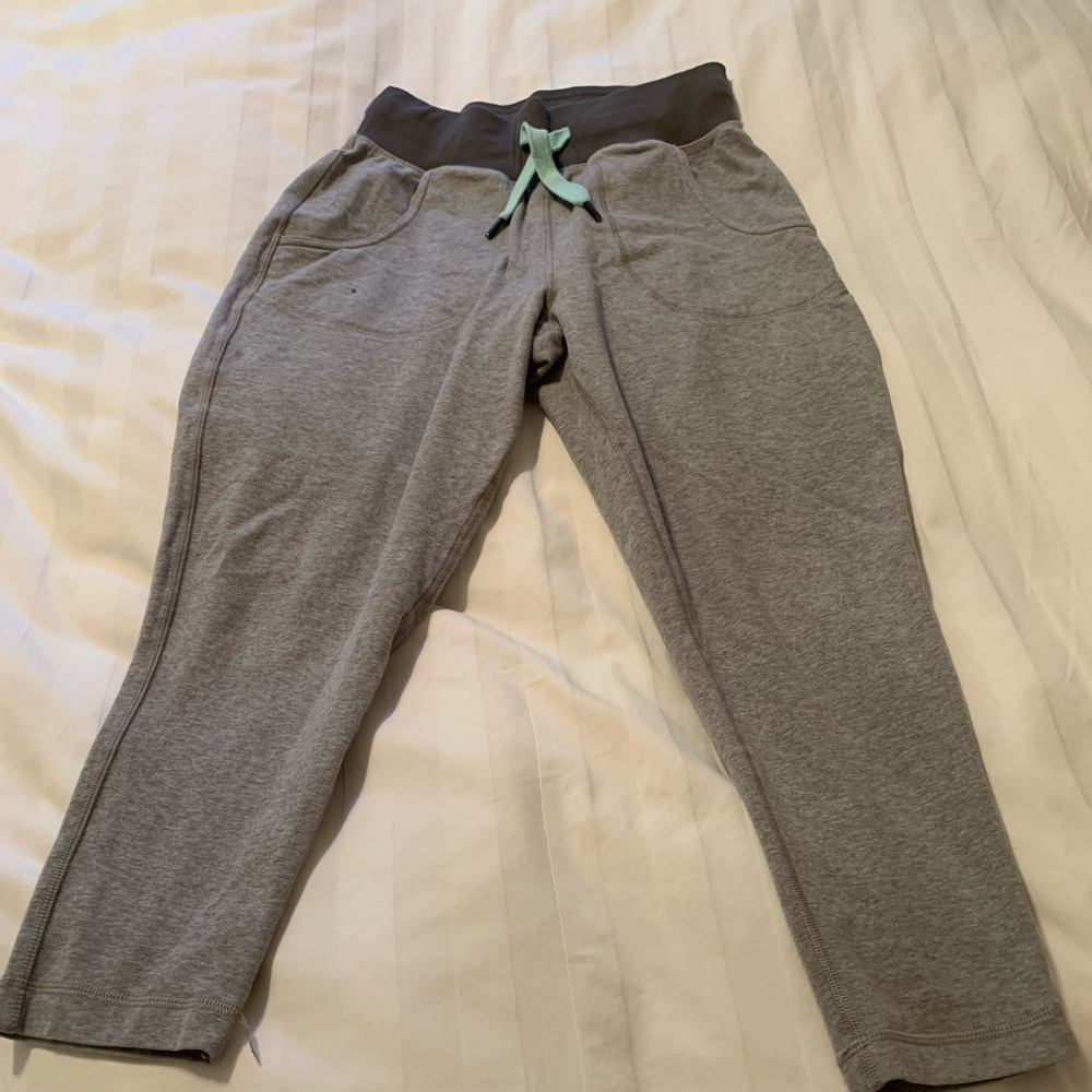 Lululemon Women’s Active Capris